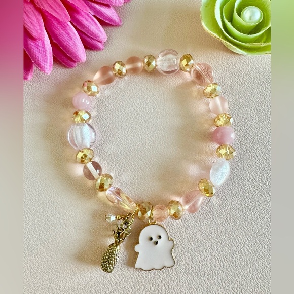 New Summerween Halloween Pink Beaded Bracelet w/ Ghost & Pineapple Charm - 8” - Picture 1 of 5